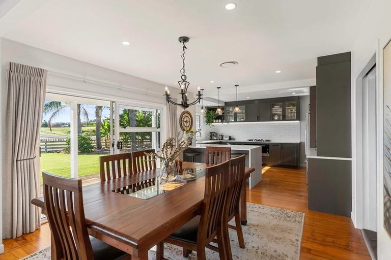 Photo of property in 294 Clevedon Kawakawa Road, Clevedon, Papakura, 2585