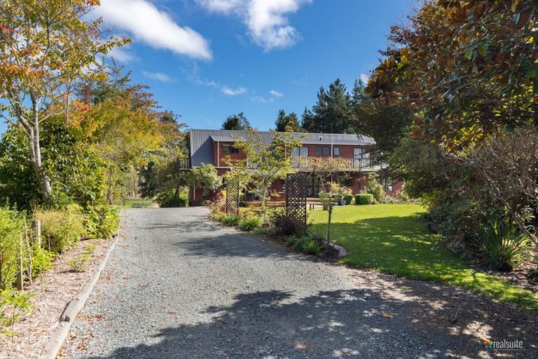 Photo of property in 224 Katherine Mansfield Drive, Whitemans Valley, Upper Hutt, 5371
