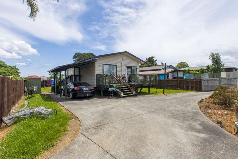 Photo of property in 114 Porchester Road, Papakura, 2110
