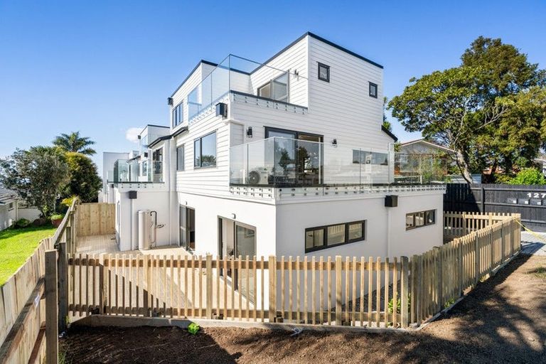 Photo of property in 127a Te Atatu Road, Te Atatu South, Auckland, 0610