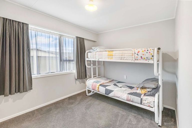 Photo of property in 1 Viking Place, Gore, 9710