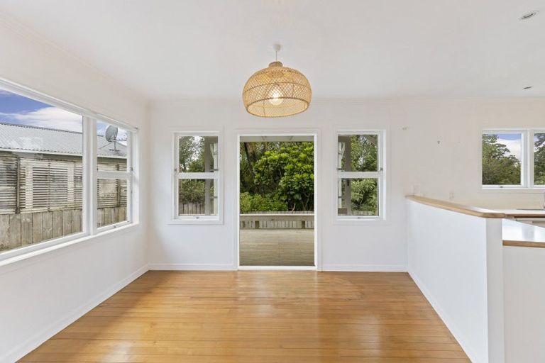 Photo of property in 56a Woodleigh Street, Frankleigh Park, New Plymouth, 4310