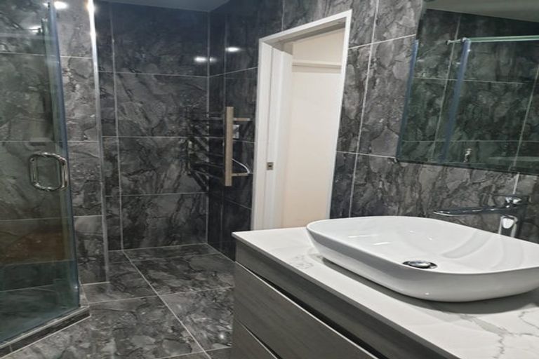 Photo of property in 32 Cooladawson Drive, Flat Bush, Auckland, 2019