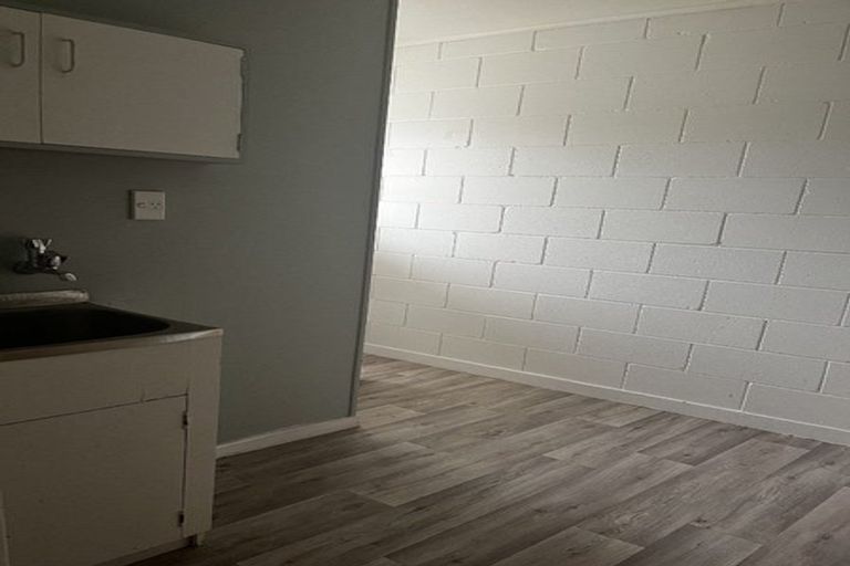 Photo of property in 8b Swan Street, Gore, 9710