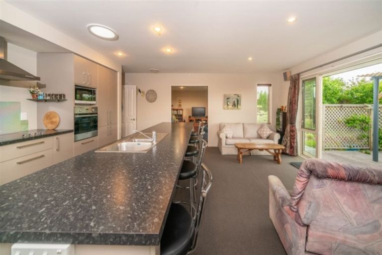 Photo of property in 43 Burnham School Road, Rolleston, 7614