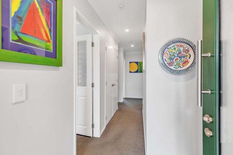 Photo of property in 12a Sussex Street, Levin, 5510