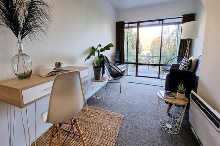 Photo of property in 2/43 Goldridge Way, Queenstown, 9300