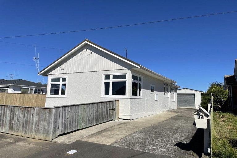 Photo of property in 36 Stewart Street, Marton, 4710