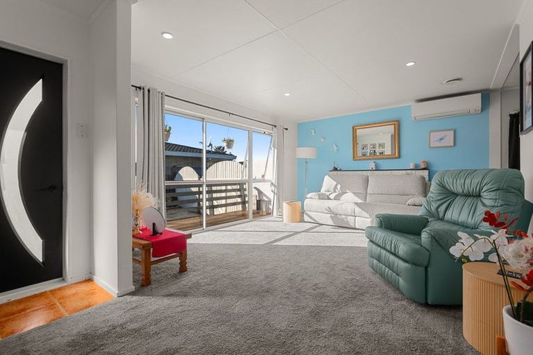 Photo of property in 77 Herbert Avenue, Cloverlea, Palmerston North, 4412