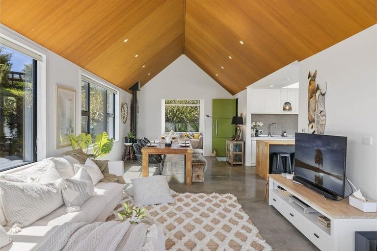 Photo of property in 49rb Oceana Drive, Welcome Bay, Tauranga, 3175