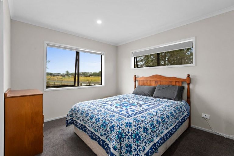 Photo of property in 64 Farm Road, Waipukurau, 4284