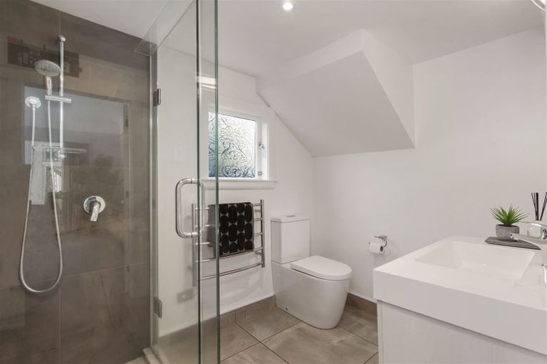 Photo of property in 130 Clyde Road, Ilam, Christchurch, 8041