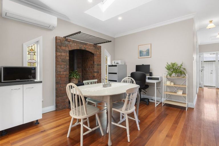 Photo of property in 1 College Street, Masterton, 5810