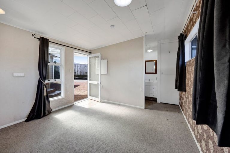 Photo of property in 20 Rewa Street, Inglewood, 4330