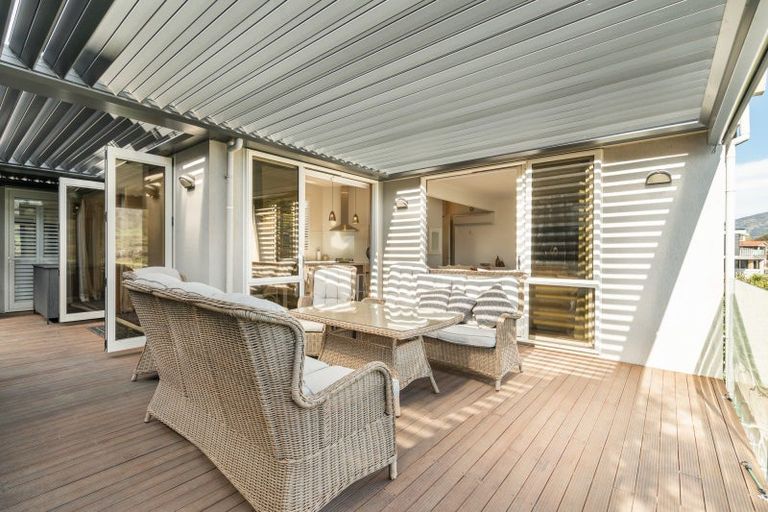 Photo of property in 32 Lismore Street, Wanaka, 9305