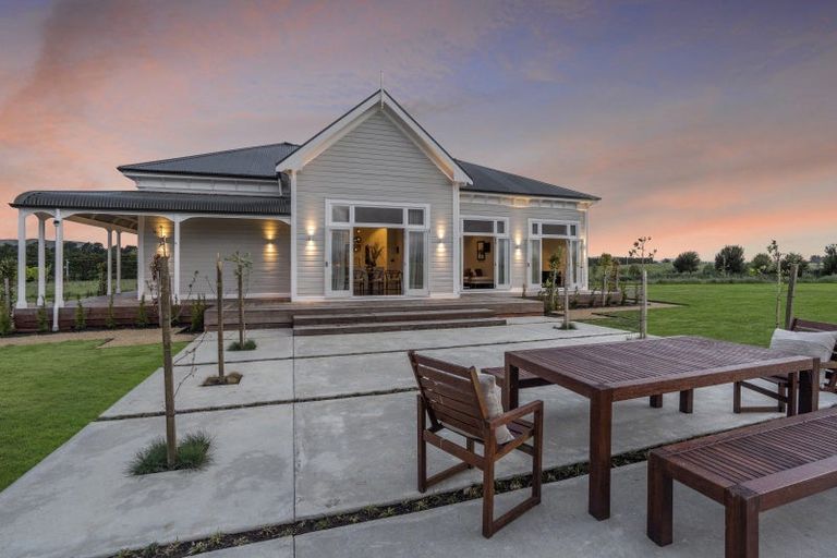 Photo of property in 906a&b Bidwills Cutting Road, Morison Bush, Greytown, 5794