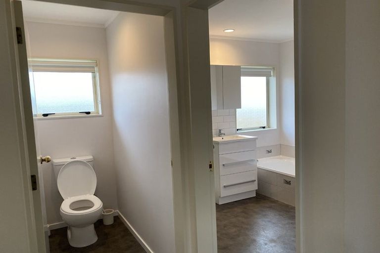 Photo of property in 39 Spackman Crescent, Paraparaumu, 5032