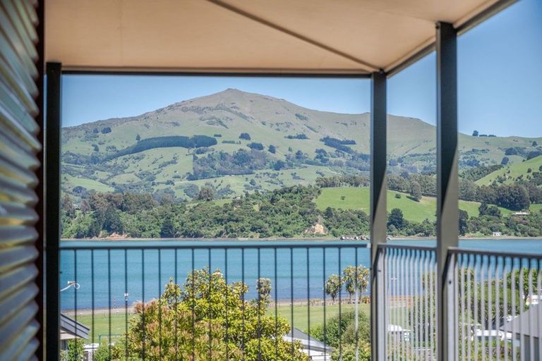 Photo of property in 3 Cedar Lane, Duvauchelle, 7581