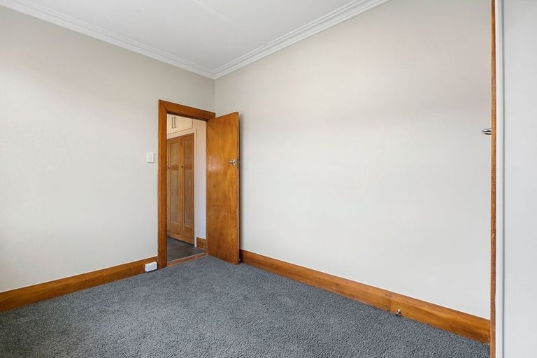 Photo of property in 53 Manor Place, Dunedin Central, Dunedin, 9016