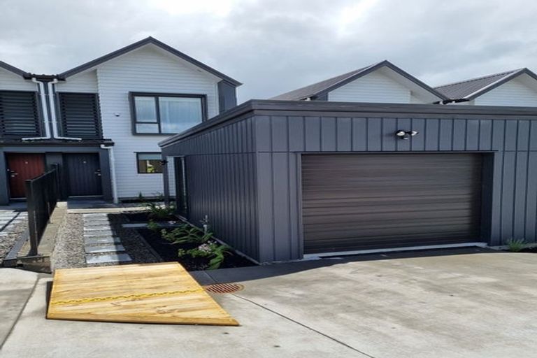Photo of property in 4/3 Walsh Road, Wainui, 0932