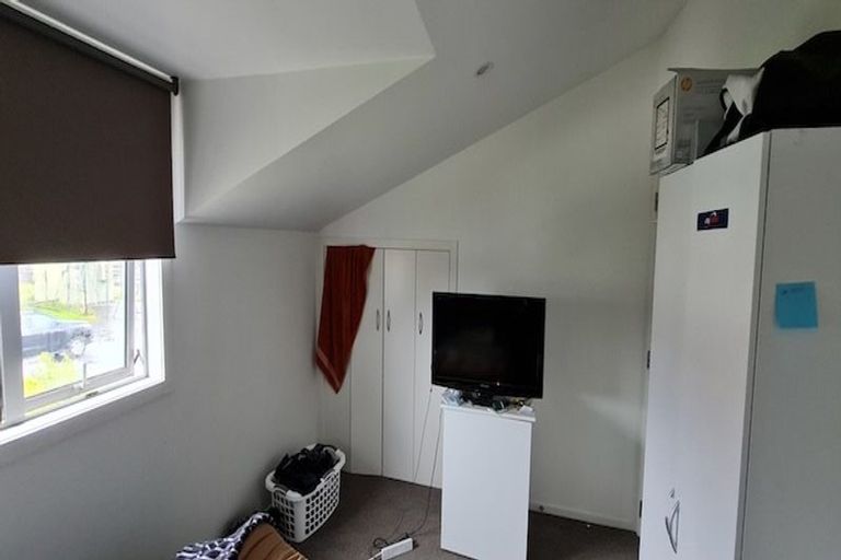 Photo of property in 50 Elizabeth Street, Moera, Lower Hutt, 5010