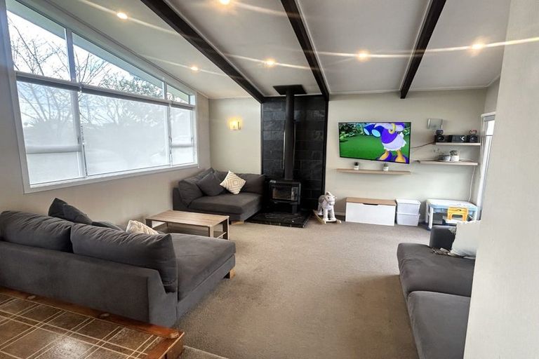 Photo of property in 18 Arawhata Road, Paraparaumu, 5032