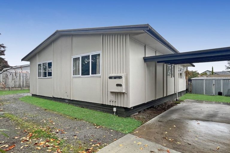 Photo of property in 2 Wembley Place, Richmond Heights, Taupo, 3330