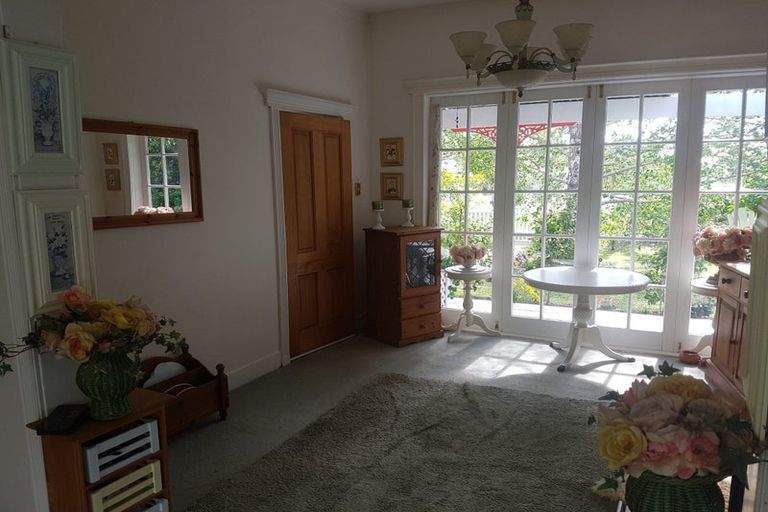 Photo of property in 86 Grey Street, Woodville, 4920