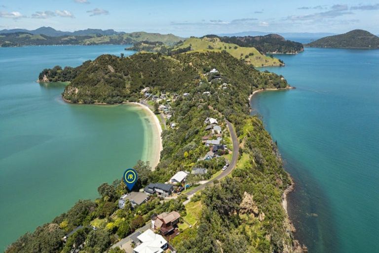 Photo of property in 1999 Wyuna Bay Road, Wyuna Bay, Coromandel, 3581