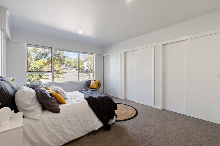Photo of property in 2 John Sims Drive, Broadmeadows, Wellington, 6035