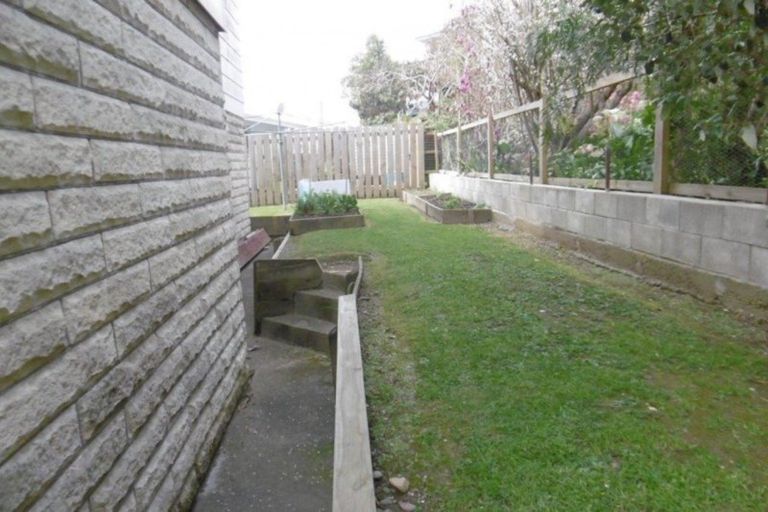 Photo of property in 68 Wairau Road, Picton, 7220