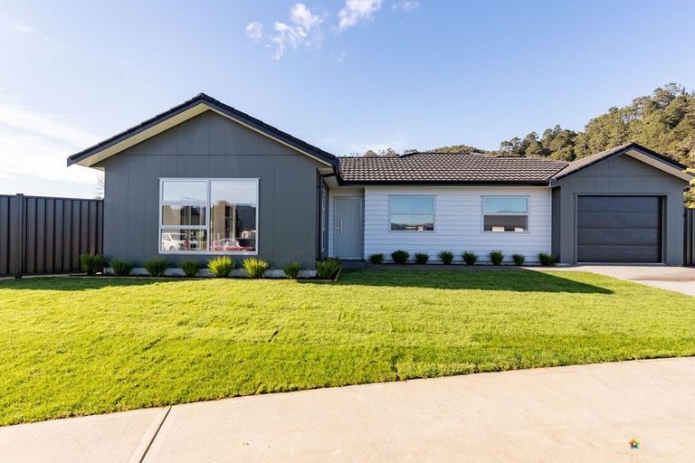 Photo of property in 24 Fenwick Crescent, Hillcrest, Hamilton, 3216