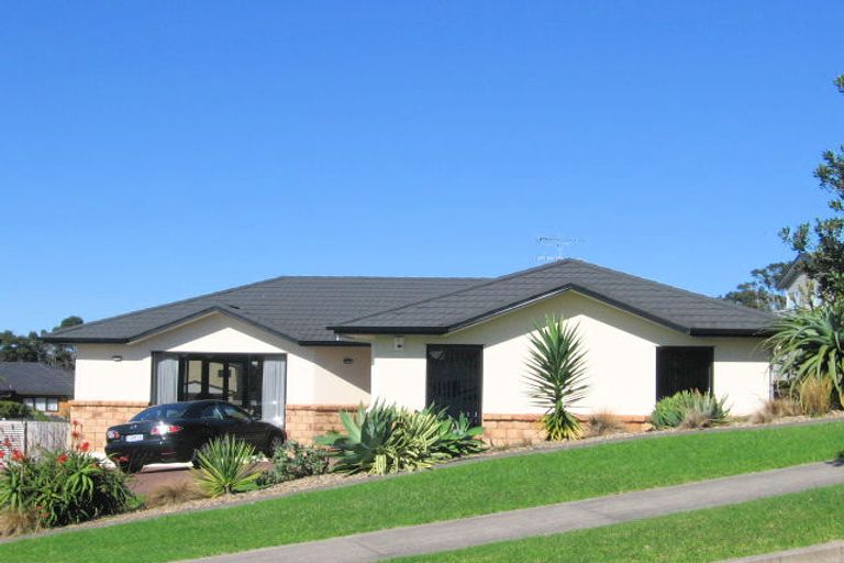 Photo of property in 2 San Angelo Court, Henderson, Auckland, 0612