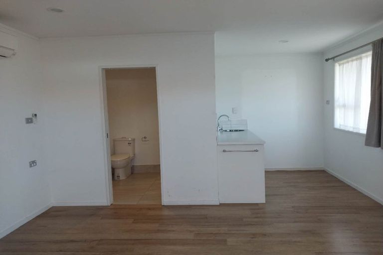 Photo of property in 16 Studfall Street, Pakuranga Heights, Auckland, 2010