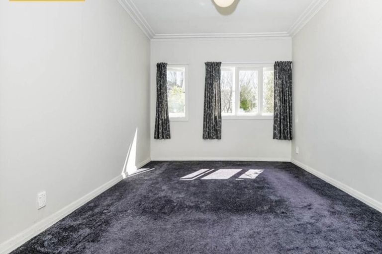 Photo of property in 249 Golf Road, Titirangi, Auckland, 0604