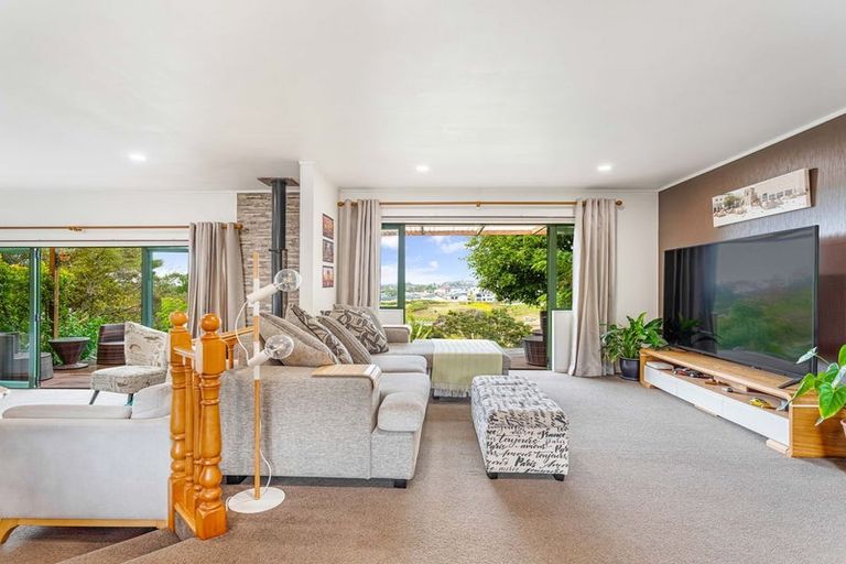 Photo of property in 1/199 Birdwood Road, Massey, Auckland, 0614