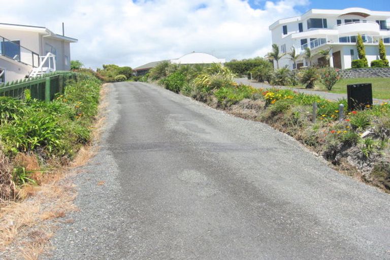 Photo of property in 59 Seaview Road, Cable Bay, 0420