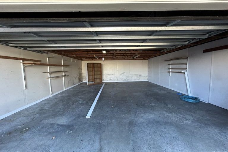 Photo of property in 12 Cargill Grove, Kelvin Grove, Palmerston North, 4414