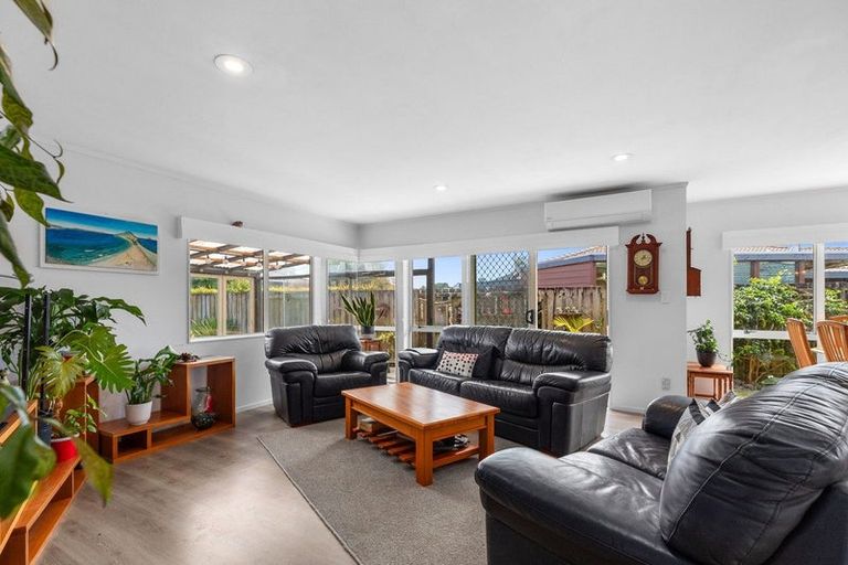 Photo of property in 16 Kentia Avenue, Mount Maunganui, 3116