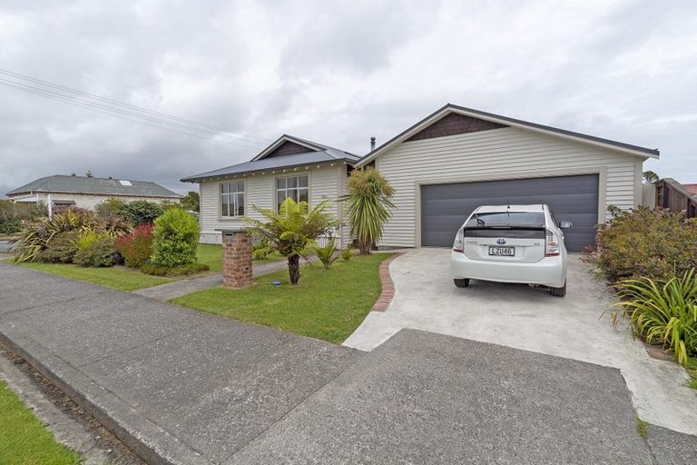 Photo of property in 50a Romilly Street, Westport, 7825