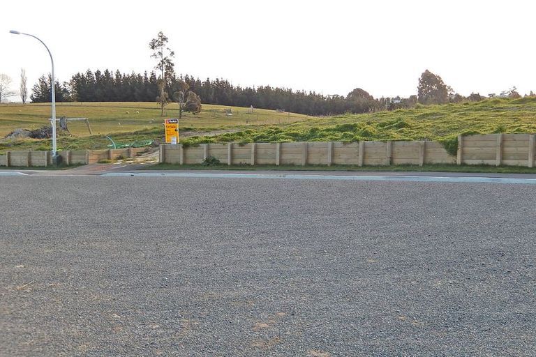 Photo of property in 22 Dove Place, Holmes Hill, Oamaru, 9401