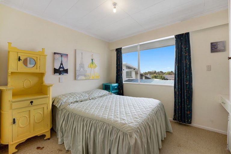 Photo of property in 15 Oberon Street, Stratford, 4332