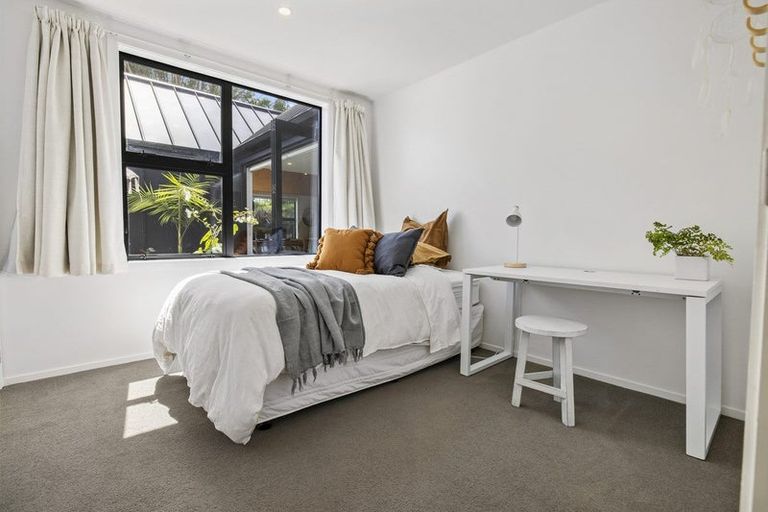 Photo of property in 49rb Oceana Drive, Welcome Bay, Tauranga, 3175