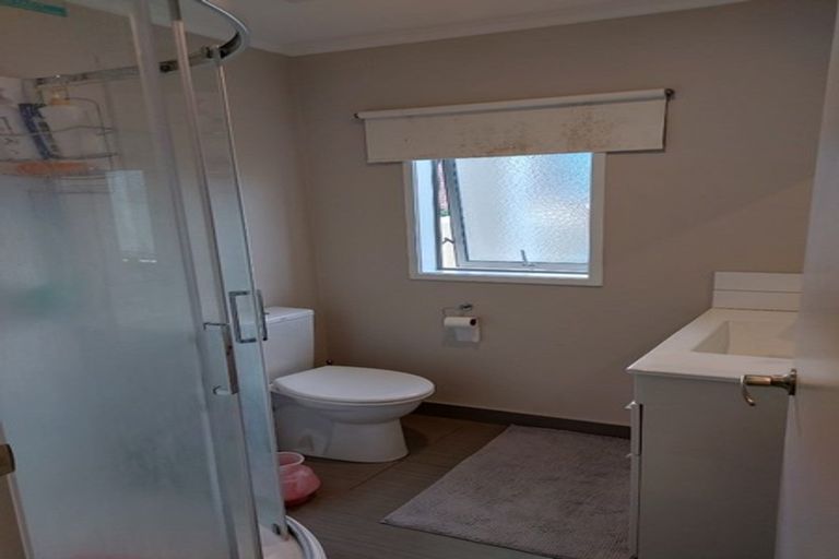 Photo of property in 22 Kohinoor Avenue, Mangere, Auckland, 2022