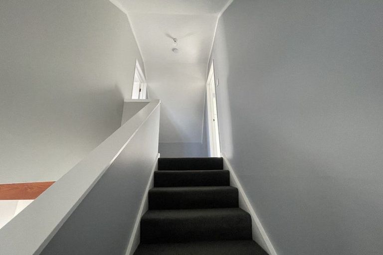 Photo of property in 1/36 Cyclarama Crescent, Massey, Auckland, 0614