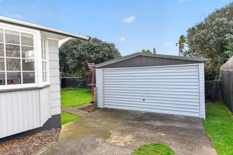Photo of property in 260 Sandwich Road, St Andrews, Hamilton, 3200