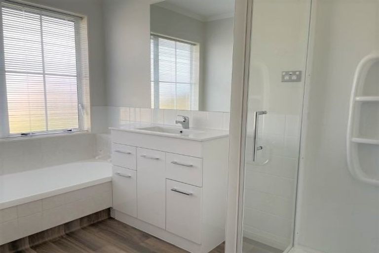 Photo of property in 5 Kochia Avenue, Pyes Pa, Tauranga, 3112