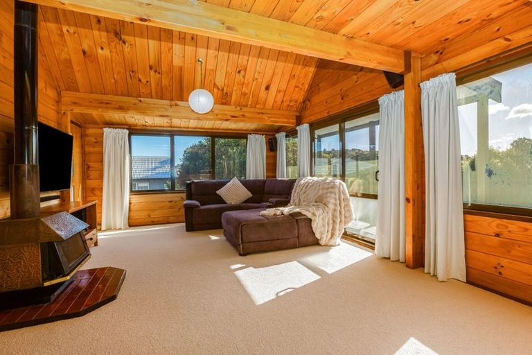 Photo of property in 90 Discovery Drive, Whitby, Porirua, 5024
