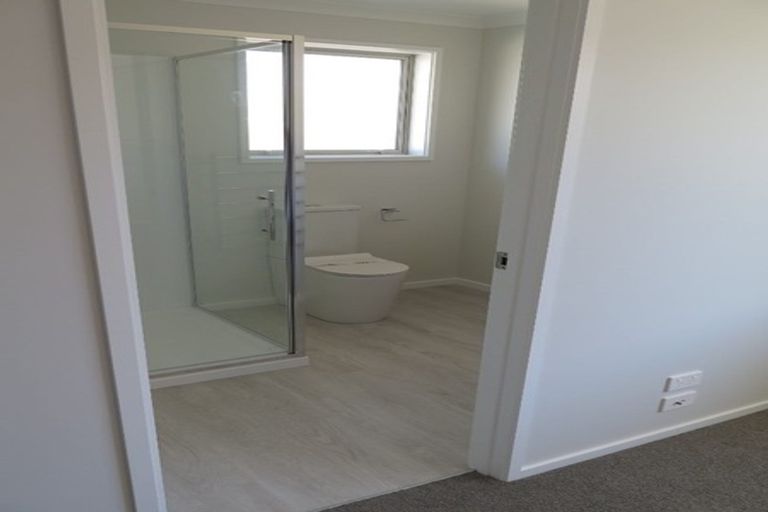 Photo of property in 8 Nottingham Road, Omokoroa, 3114