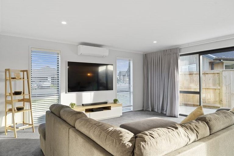 Photo of property in 12 Kaiora Drive, Papamoa Beach, Papamoa, 3118